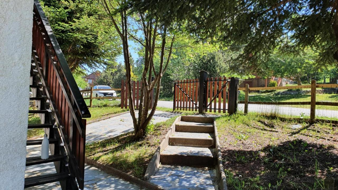 Chalet Individuel Les Sorbiers - 80M2 - Jardin - Barbecue - Wifi - Netflix - Ski & Randonnee - Pyrenees Catalanes Francaises - Eyne Exterior foto